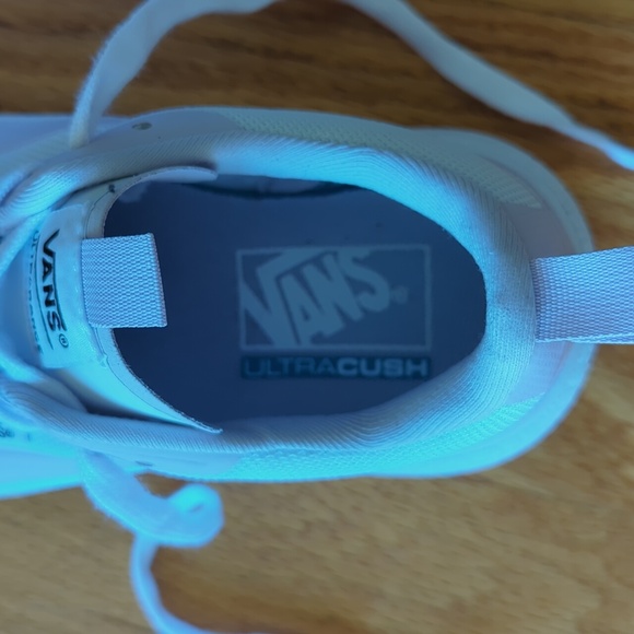 Women's Vans - Picture 7 of 11